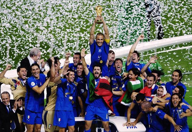 穆雷重返赛场,重要助攻首场状态出色,西班牙队观众沸腾!赢得满堂喝彩 穆雷重返赛场,重要助攻首场状态出色,西班牙队观众沸腾!赢得满堂喝彩